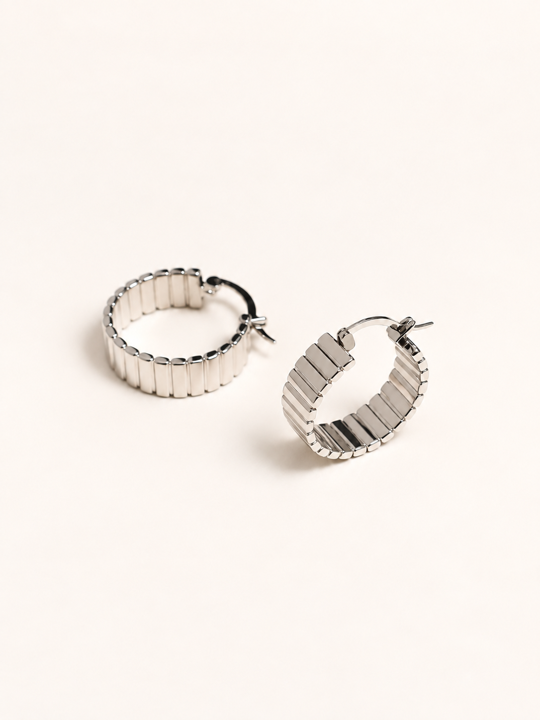 Ribbed Round Hoop Earrings