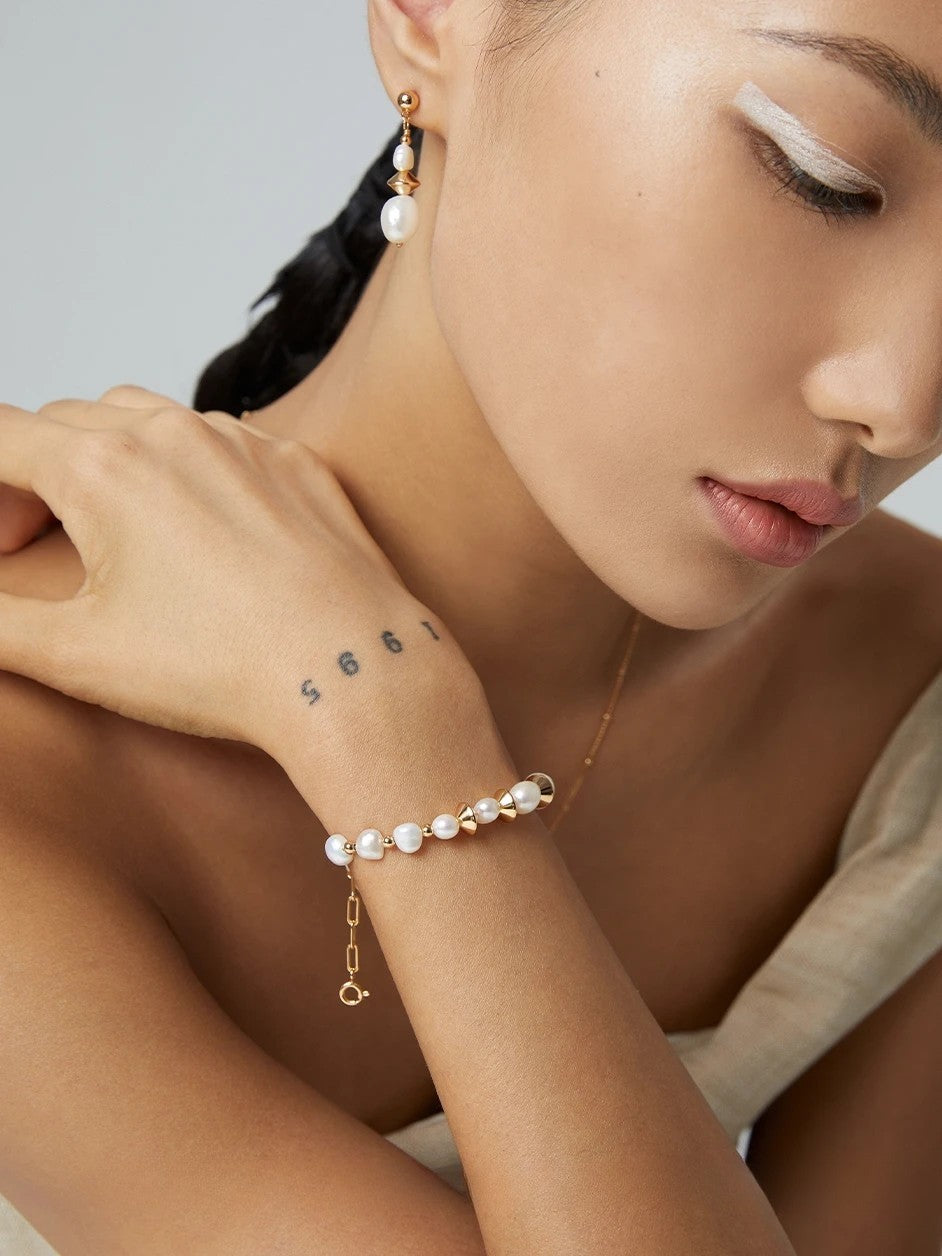 Baroque Luster Bracelet-Bracelets-SoulAdorne