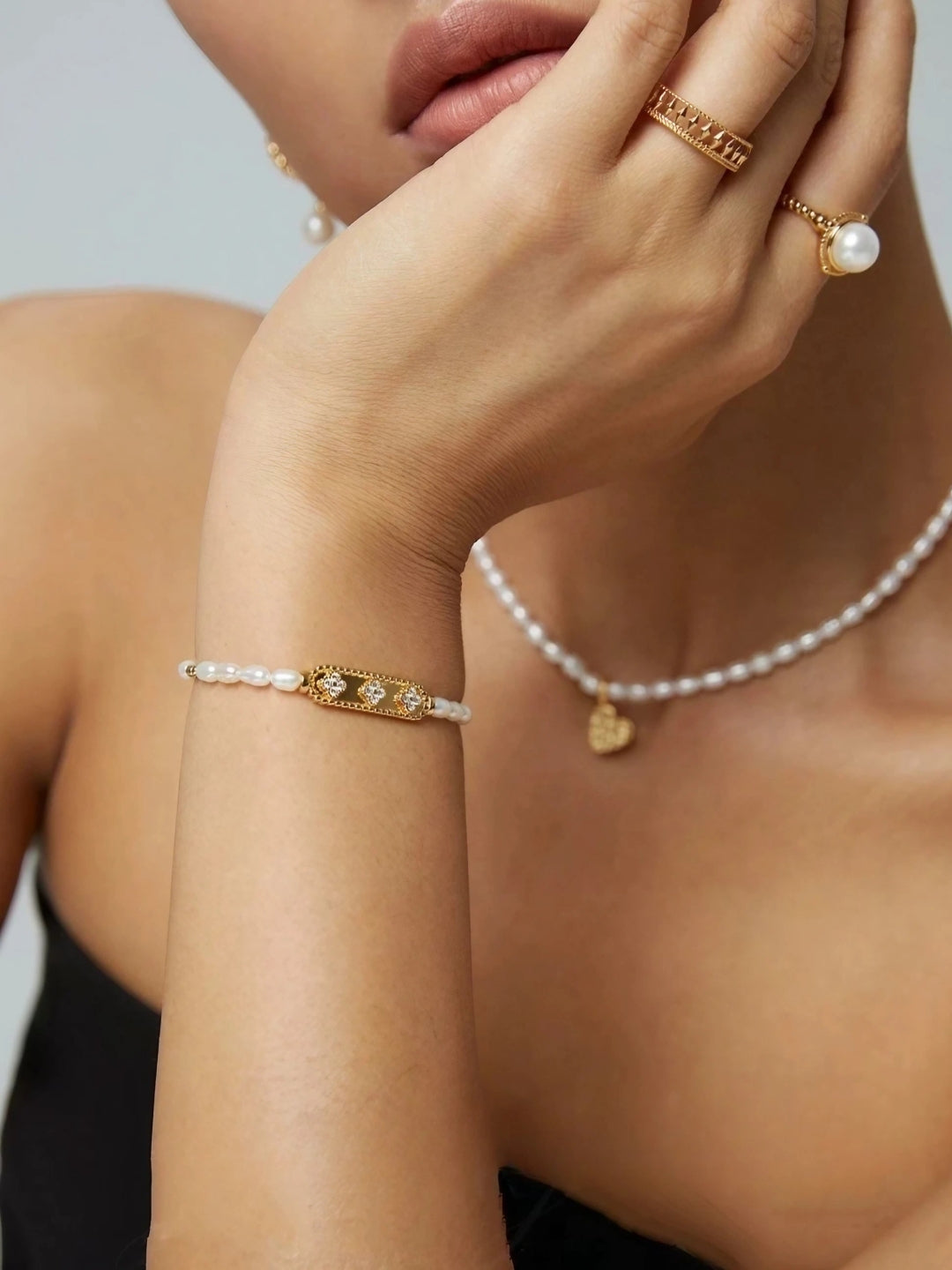 Aurora Lustra Pearl Bracelet-Bracelets-SoulAdorne