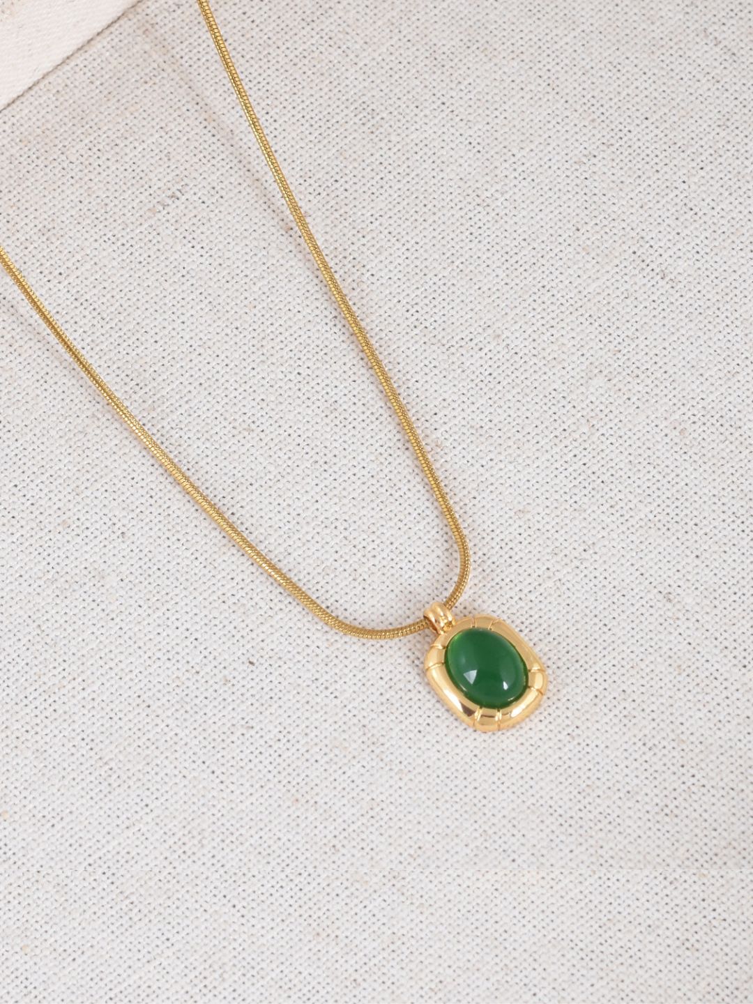 Elegant Oval Gemstone Necklace-Necklaces-SoulAdorne