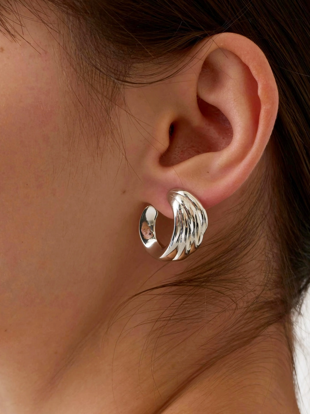 Sculptural Curve Hoop Earring-Earrings-SoulAdorne