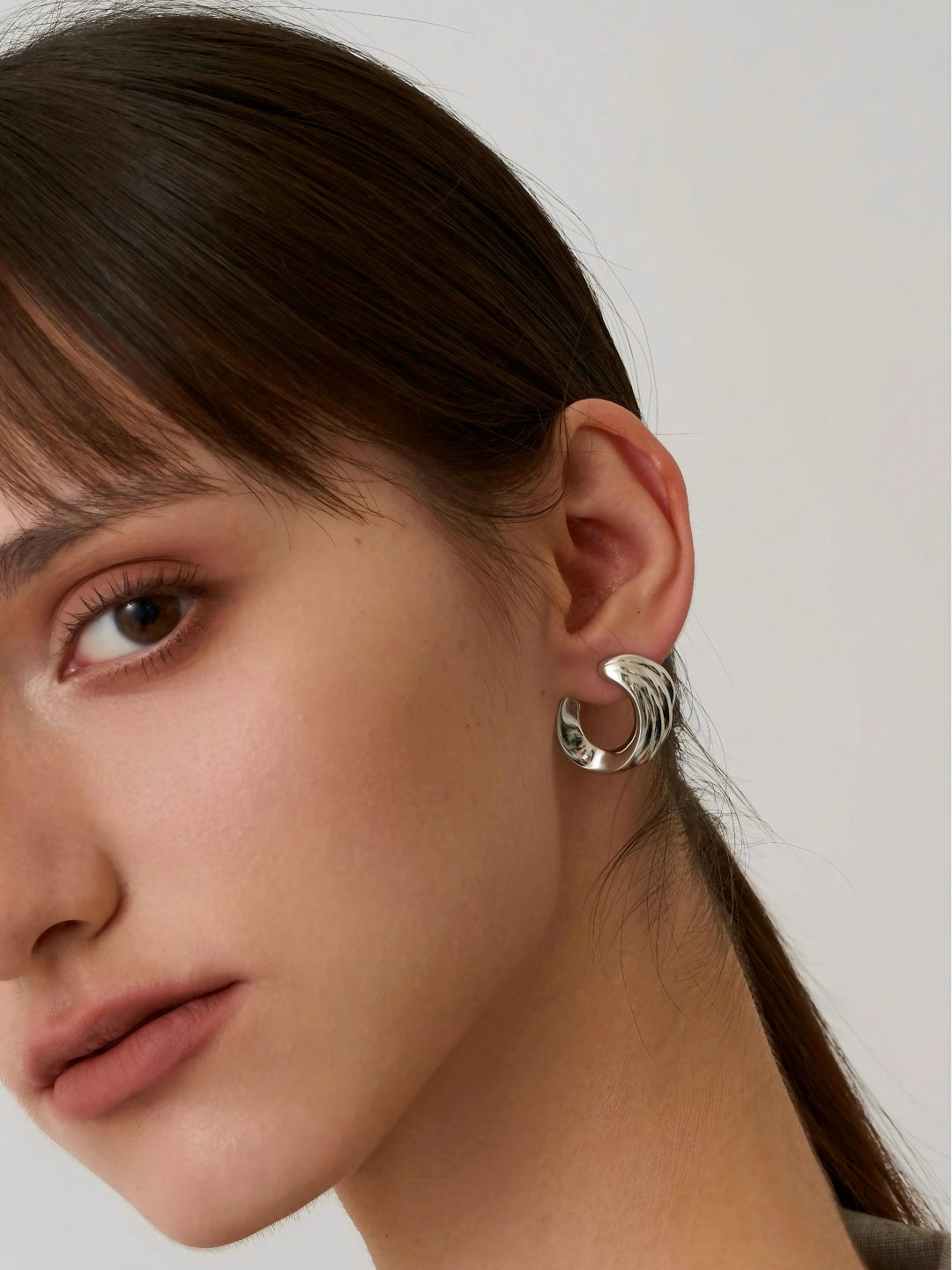 Sculptural Curve Hoop Earring-Earrings-SoulAdorne