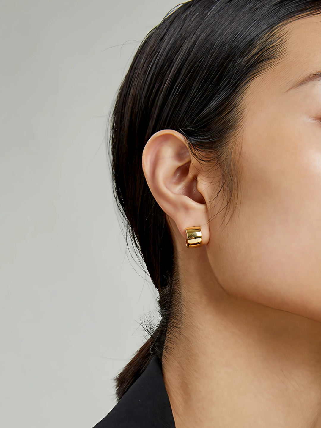 C-Loop Hoop Earrings-Earrings-SoulAdorne