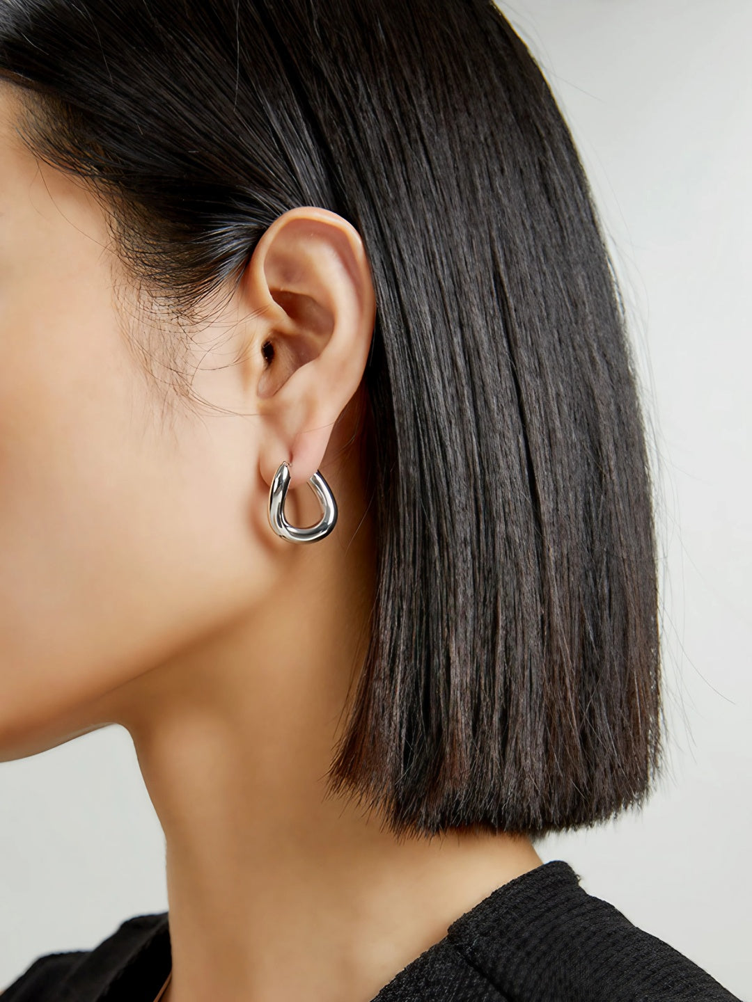 Geometric Edge Hoop Earrings-Earrings-SoulAdorne