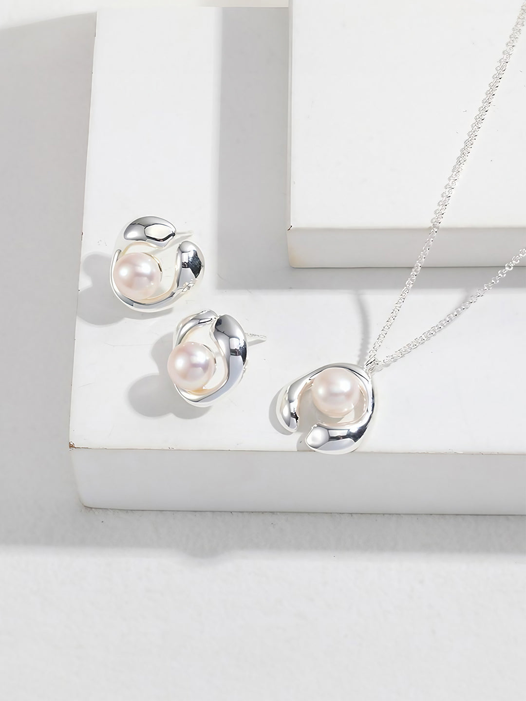 Solitaire Pearl Essence Necklace-Necklaces-SoulAdorne